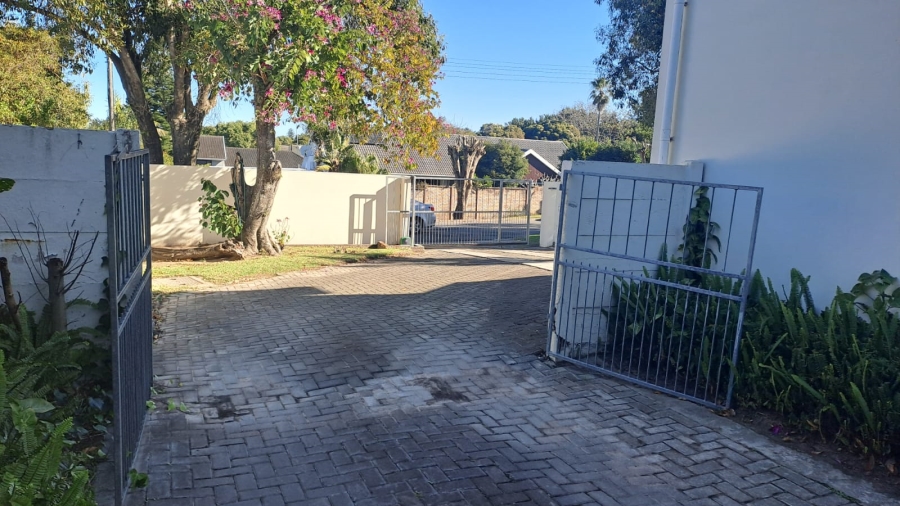 4 Bedroom Property for Sale in Beacon Bay Eastern Cape